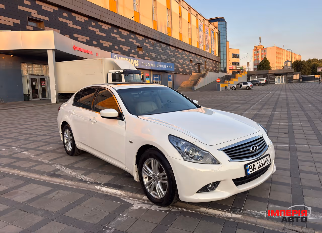 Infiniti G - фото 5