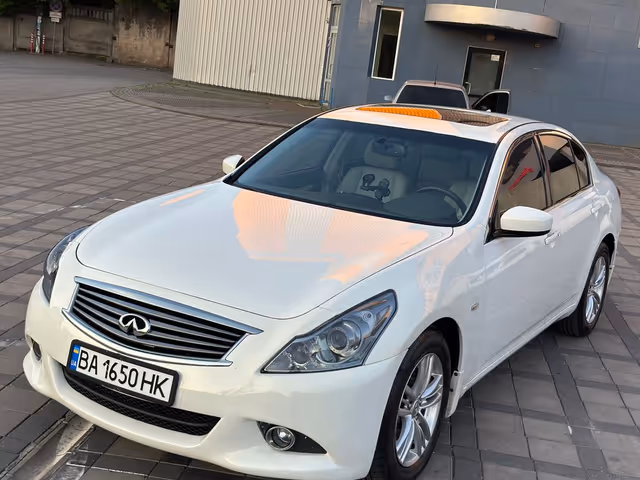 Infiniti G - фото 3