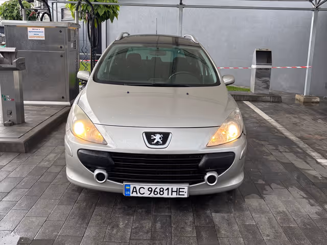 Peugeot 307 - фото 1