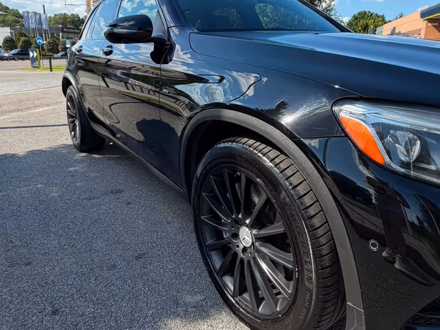 Mercedes-Benz GLC AMG - фото 3