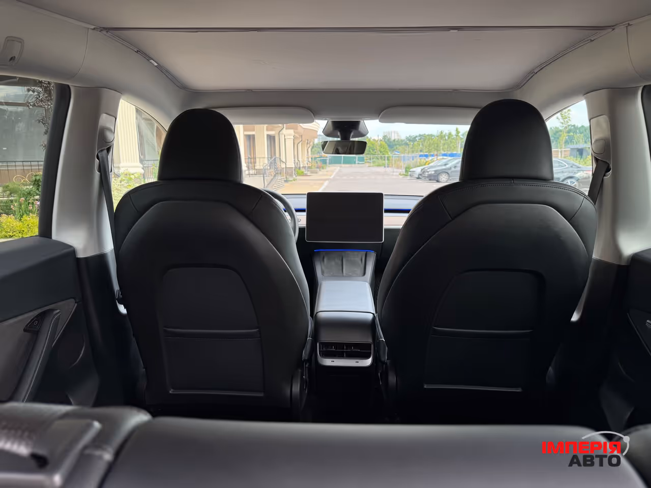 Tesla Model Y - фото 30