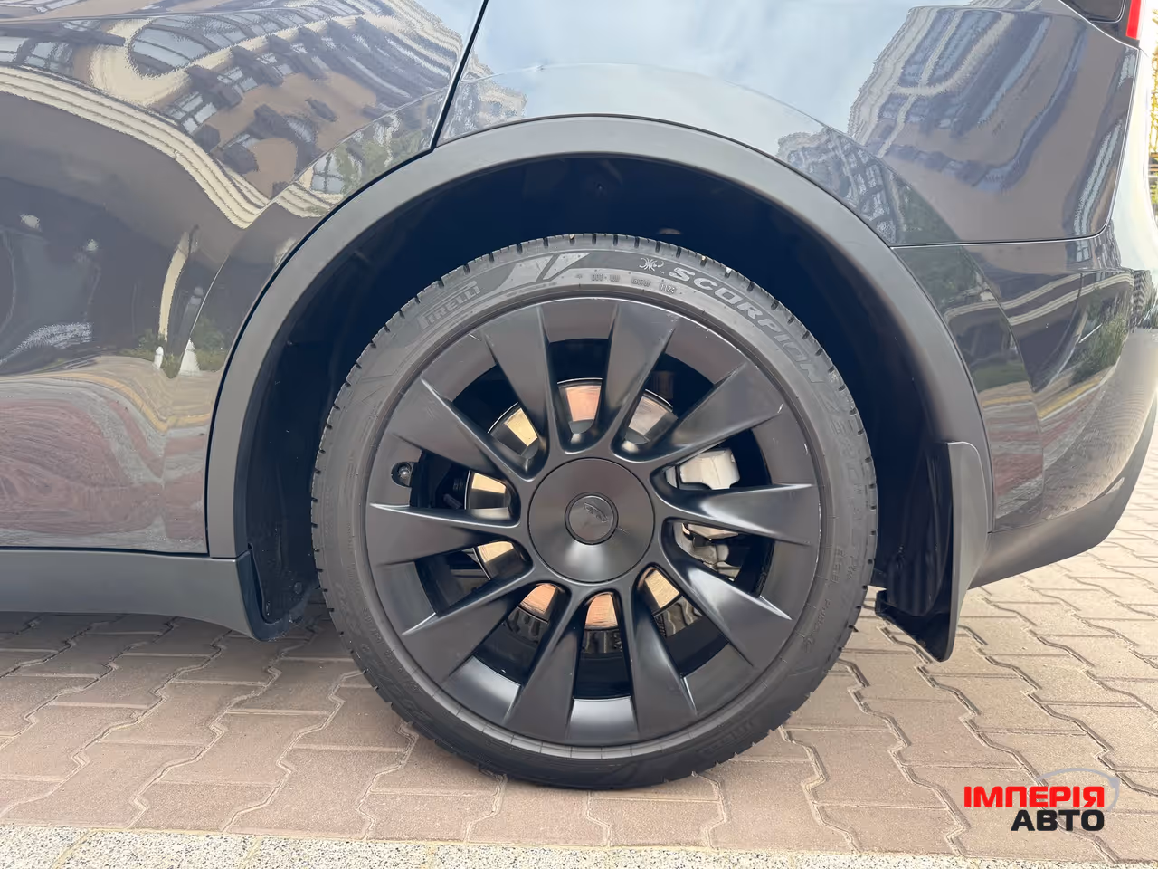 Tesla Model Y - фото 33
