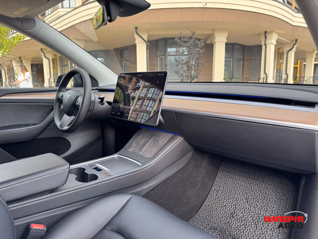 Tesla Model Y - фото 24