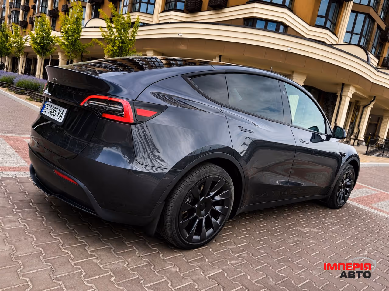 Tesla Model Y - фото 4