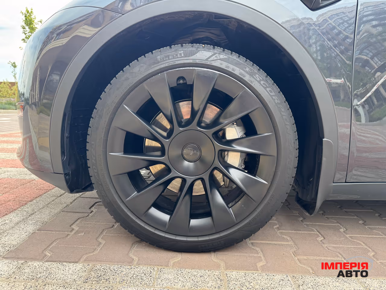 Tesla Model Y - фото 32