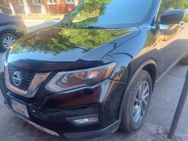 Nissan Rogue - фото 1