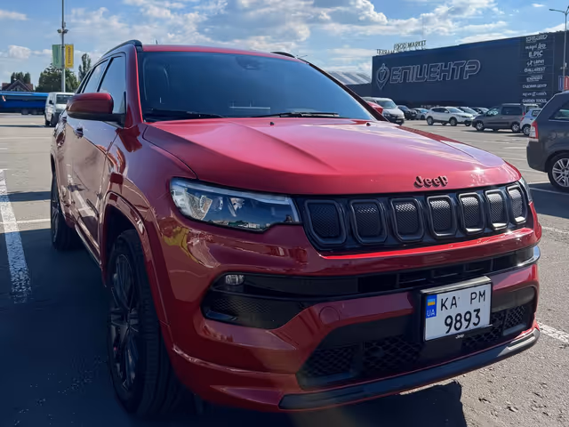 Jeep Compass - фото 1