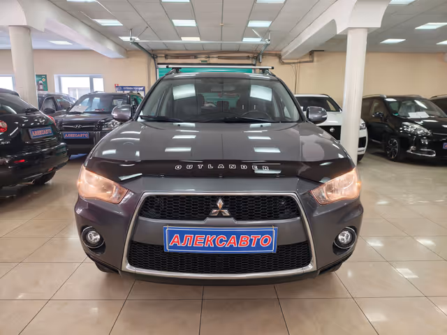 Mitsubishi Outlander - фото 2