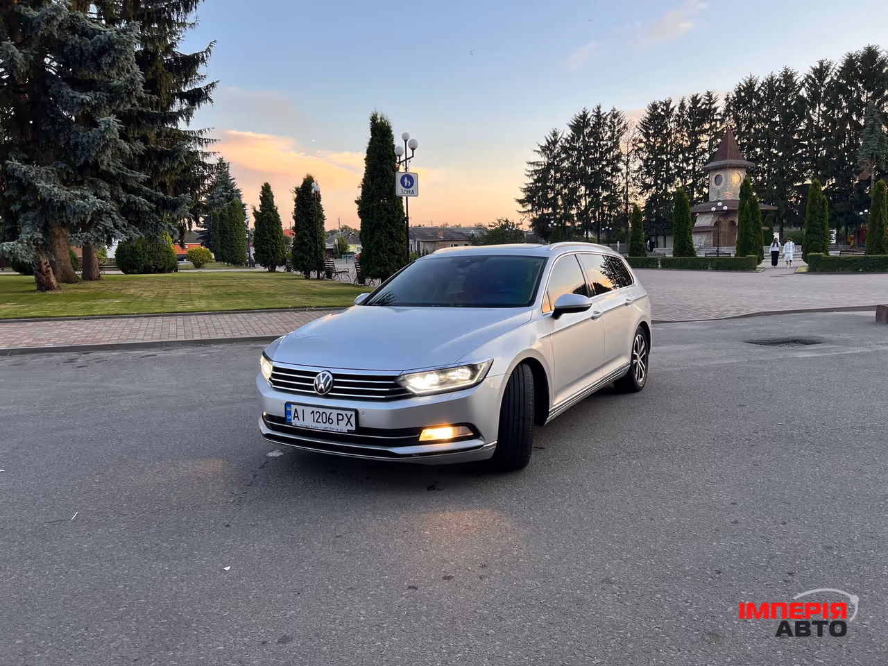 Volkswagen Passat - фото 2