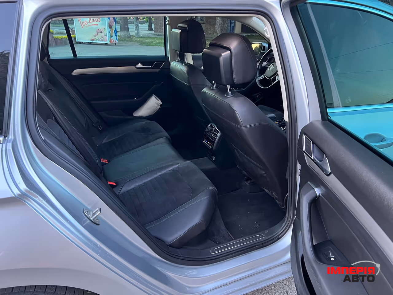 Volkswagen Passat - фото 17