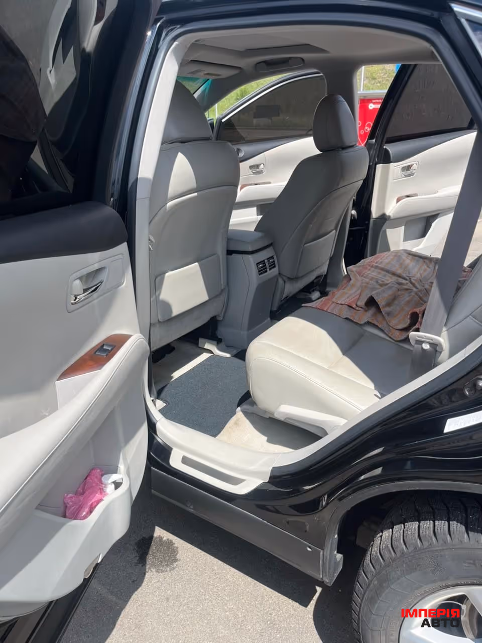 Lexus RX - фото 8