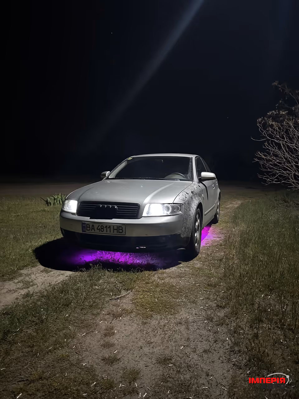 Audi A4 - фото 1