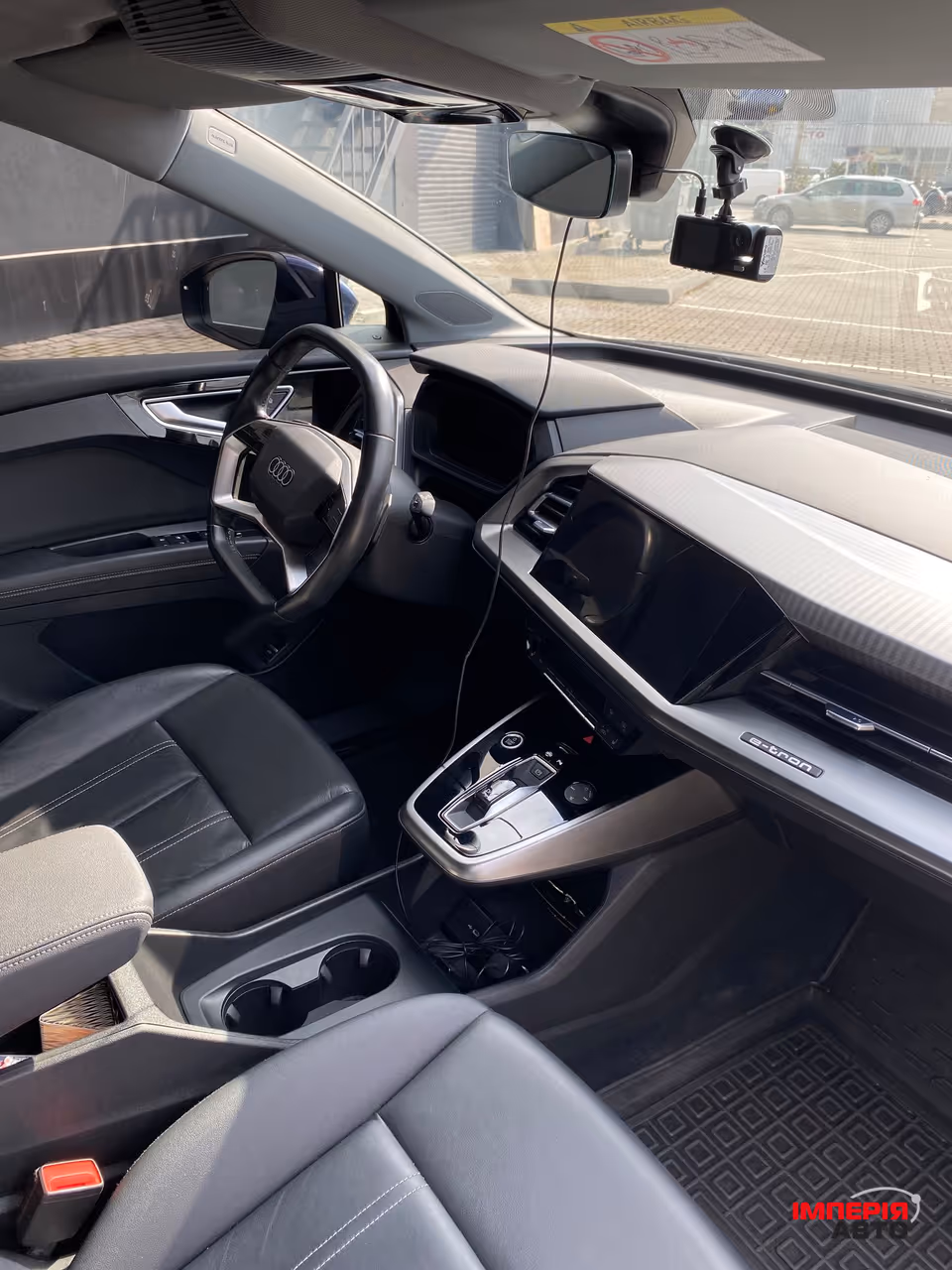 Audi Q4 e-tron - фото 21