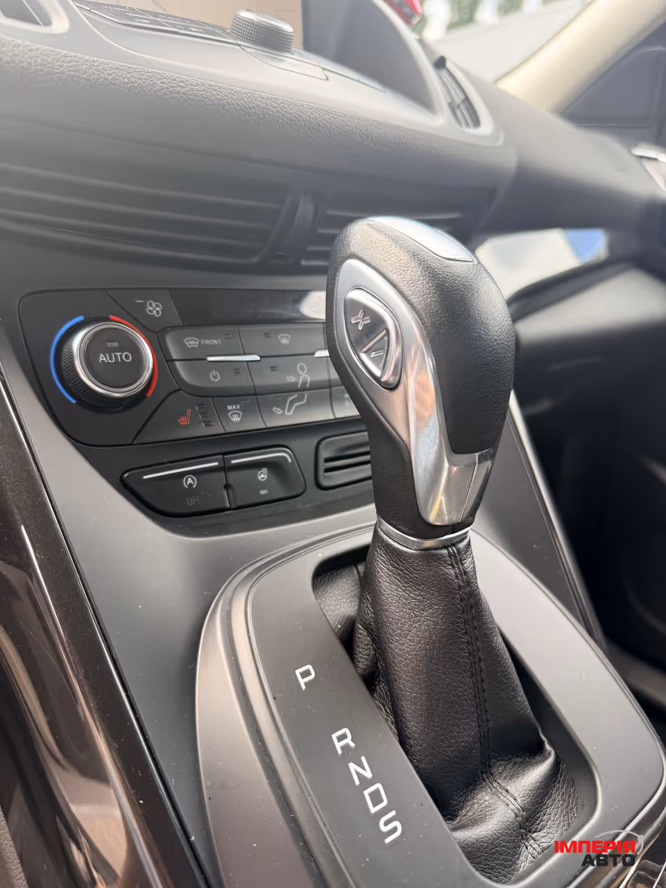 Ford Kuga - фото 7
