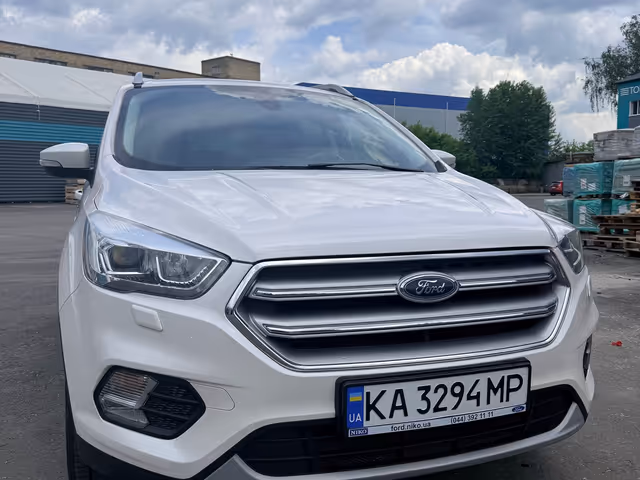 Ford Kuga - фото 3