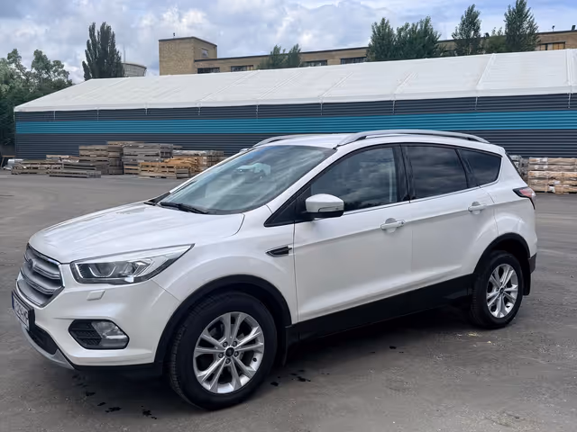 Ford Kuga - фото 2
