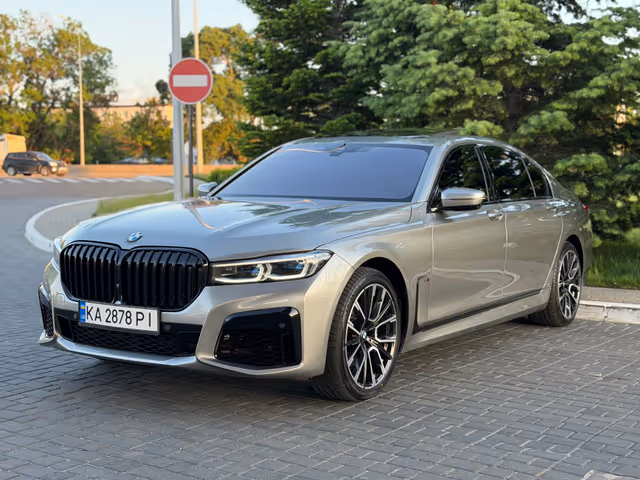 BMW 7 серії - фото 3