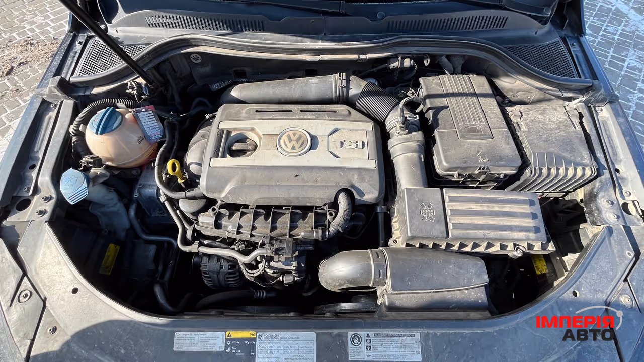Volkswagen Passat CC - фото 4