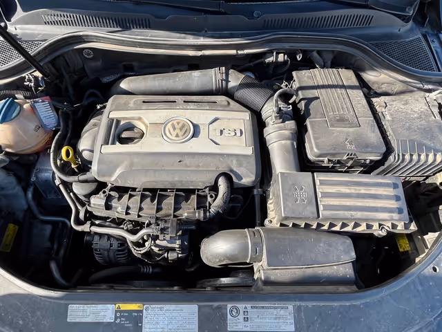 Volkswagen Passat CC - фото 4