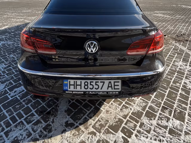 Volkswagen Passat CC - фото 2
