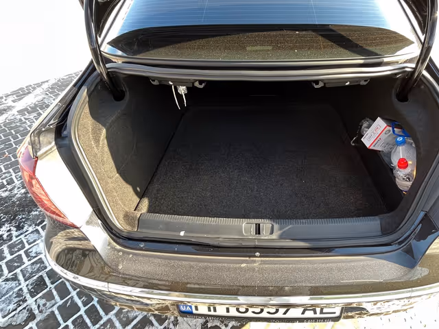 Volkswagen Passat CC - фото 3