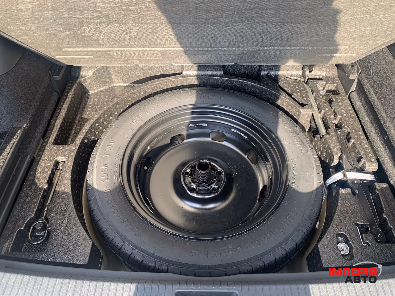 Volkswagen Tiguan - фото 13