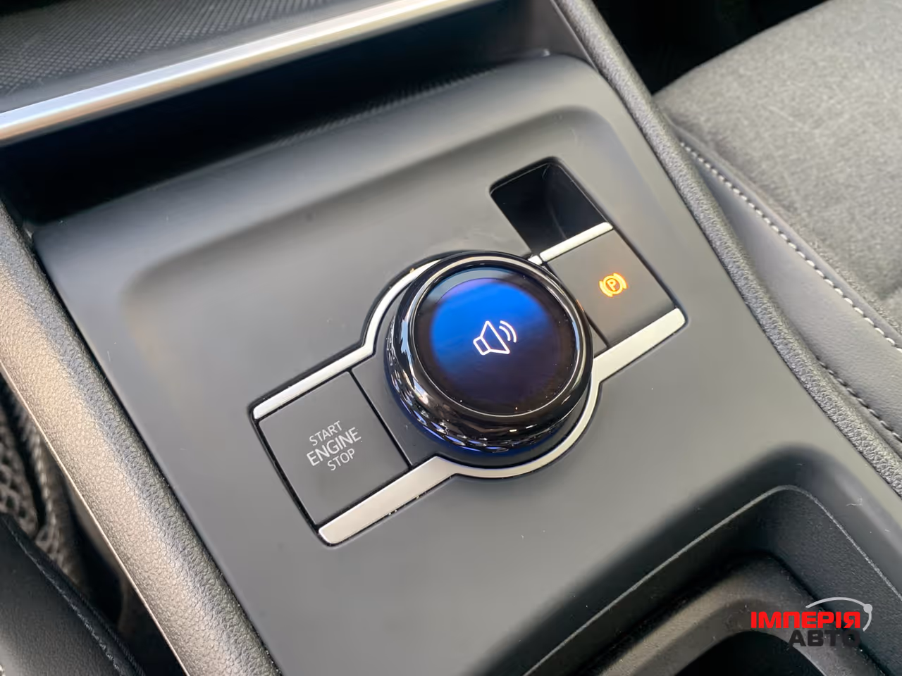 Volkswagen Tiguan - фото 34