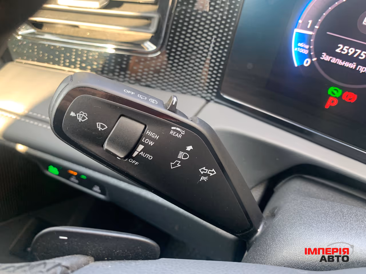Volkswagen Tiguan - фото 37