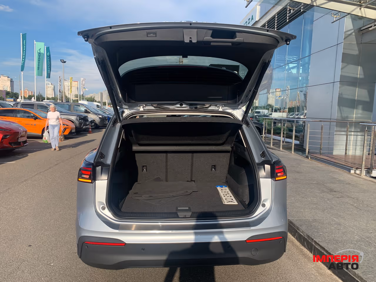 Volkswagen Tiguan - фото 11