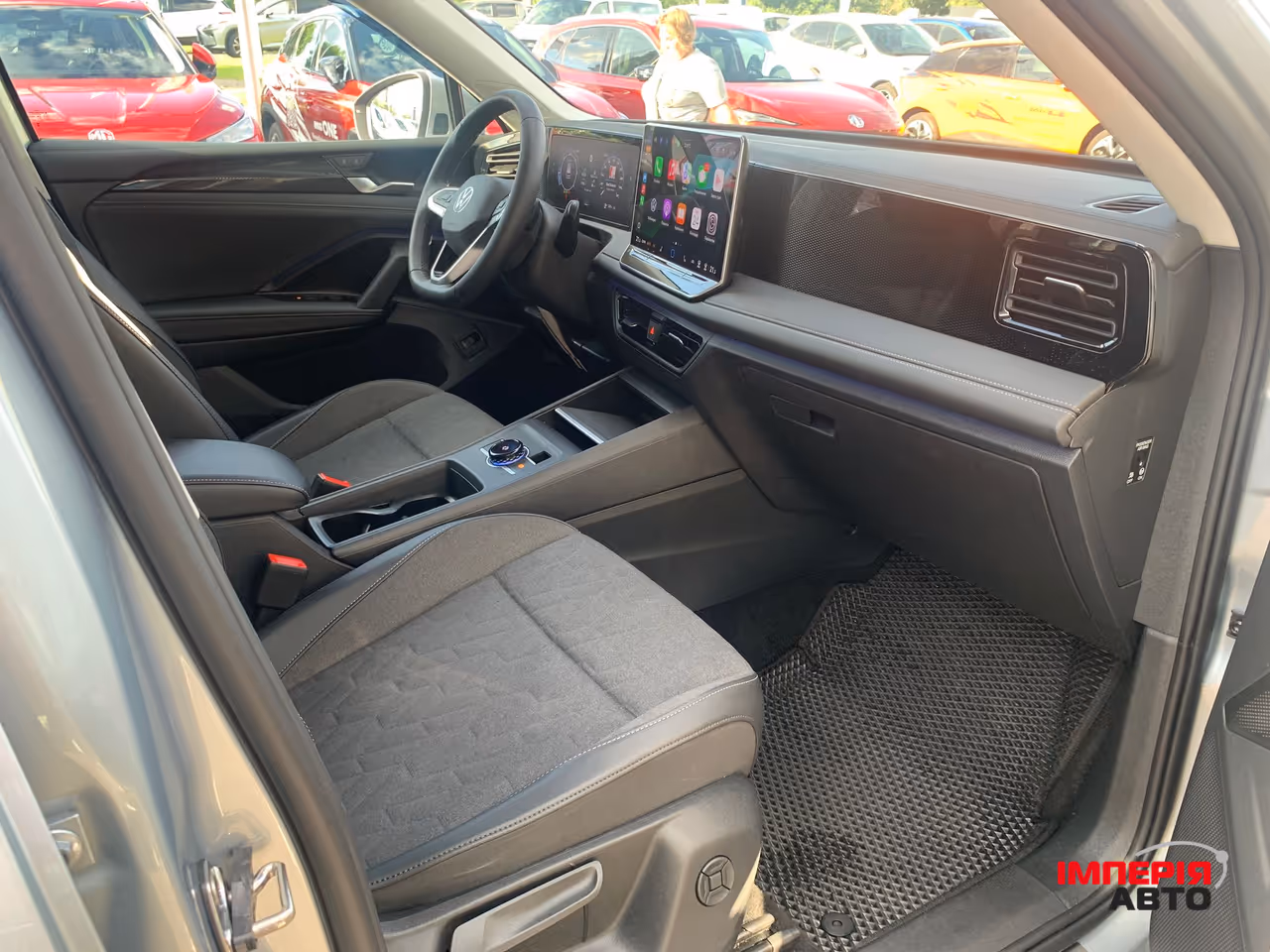 Volkswagen Tiguan - фото 16