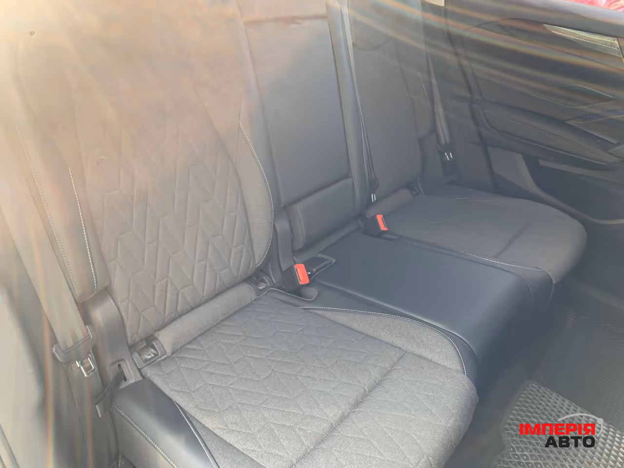 Volkswagen Tiguan - фото 21