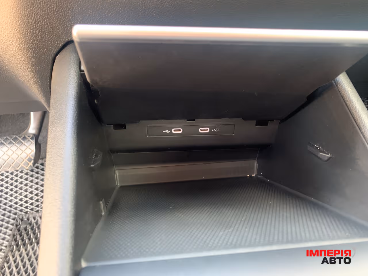Volkswagen Tiguan - фото 35