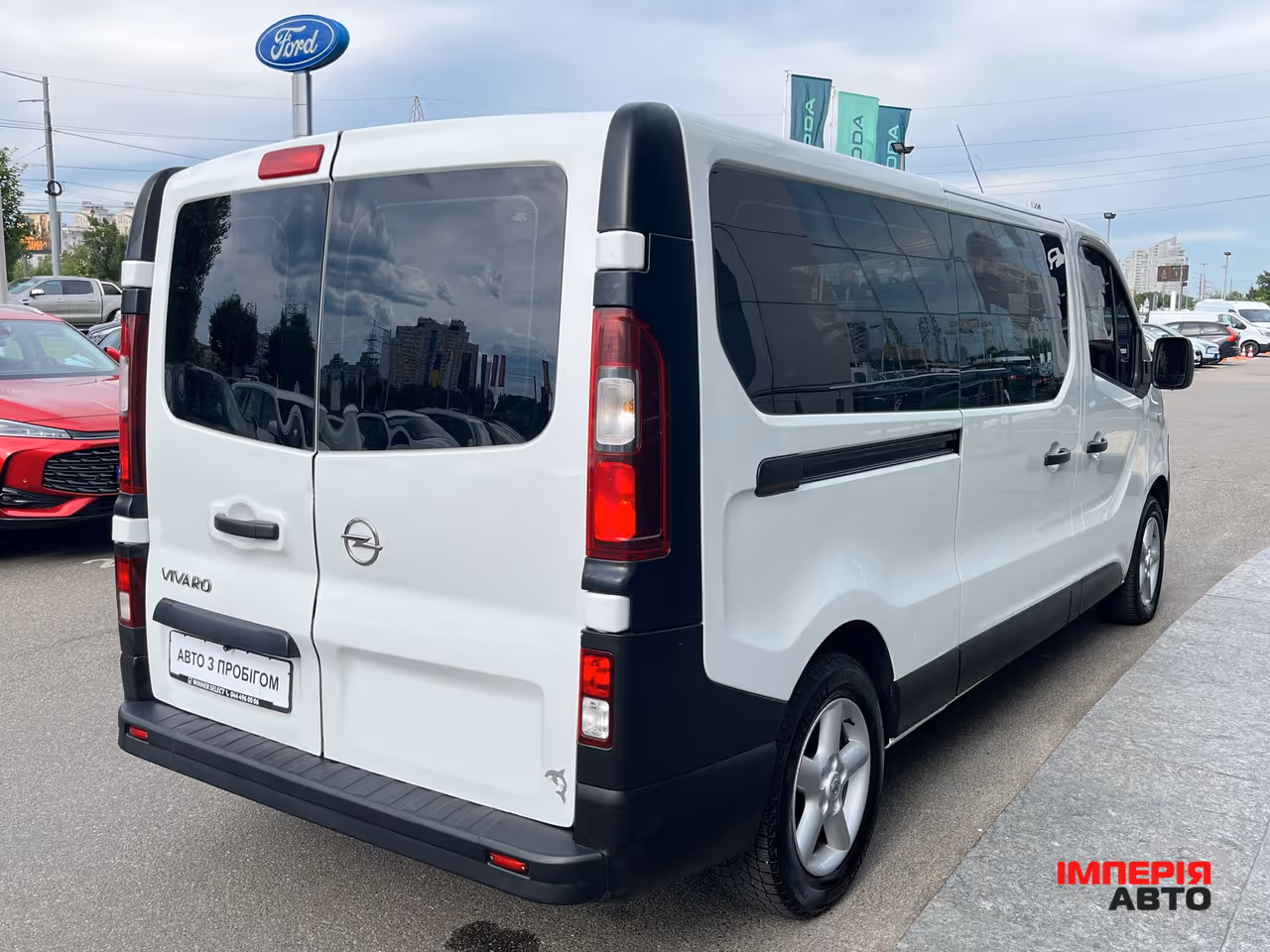 Opel Vivaro - фото 6