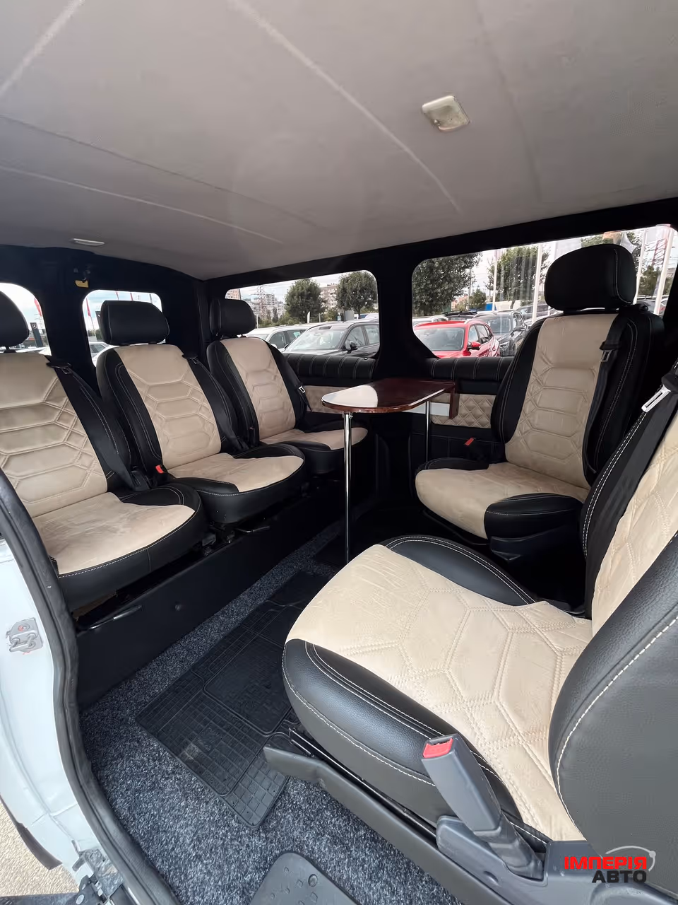 Opel Vivaro - фото 13