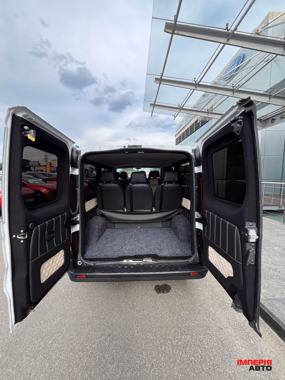 Opel Vivaro - фото 10