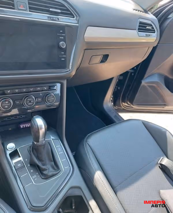 Volkswagen Tiguan - фото 20