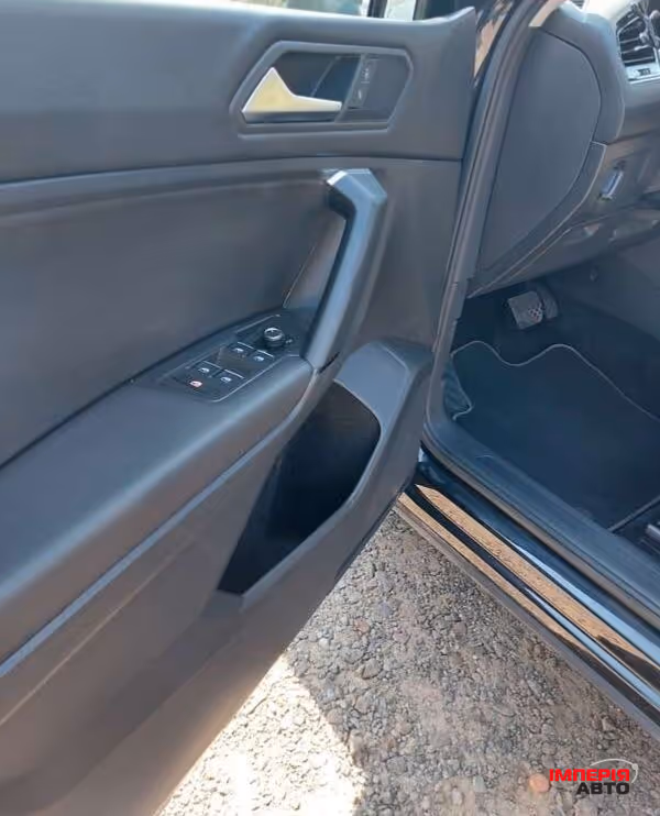 Volkswagen Tiguan - фото 18