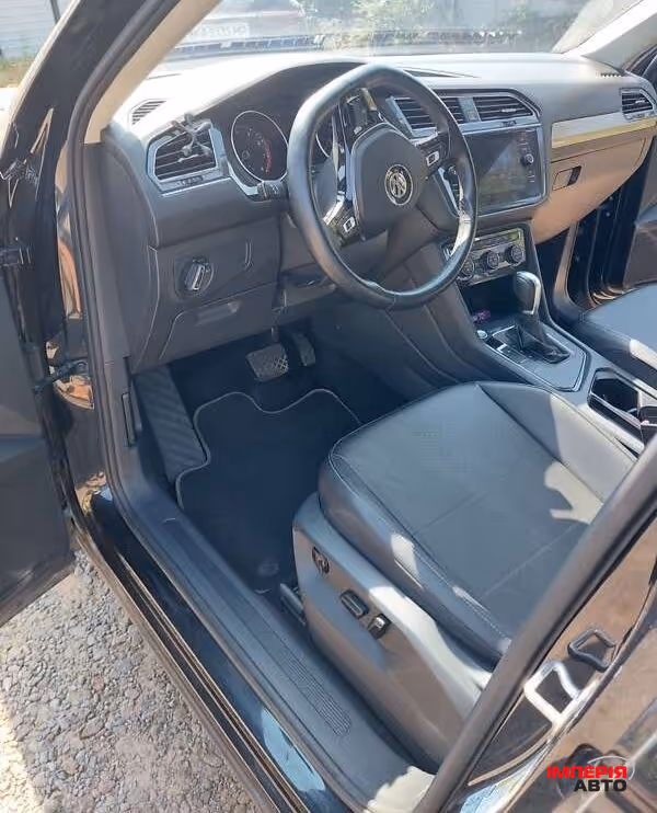 Volkswagen Tiguan - фото 17
