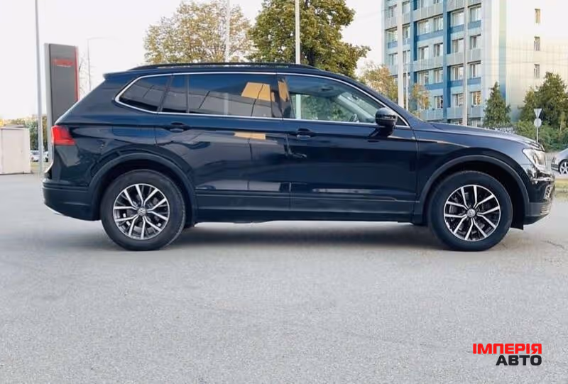 Volkswagen Tiguan - фото 5