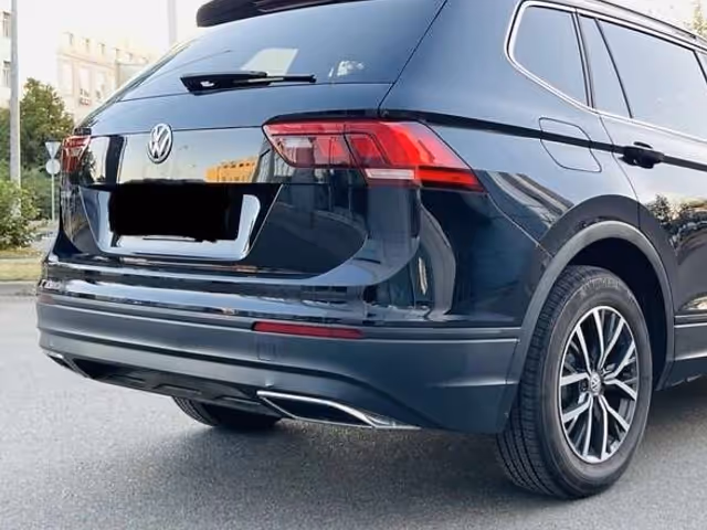 Volkswagen Tiguan - фото 4