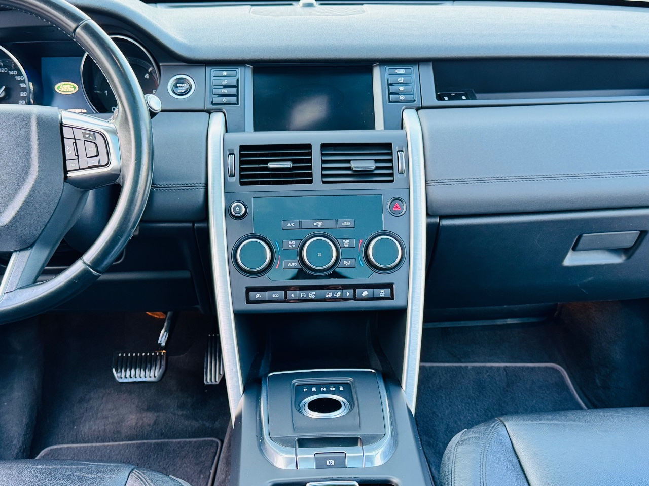 Land Rover Discovery Sport - фото 18