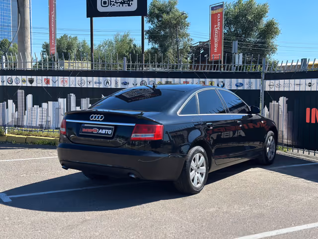 Audi A6 - фото 4