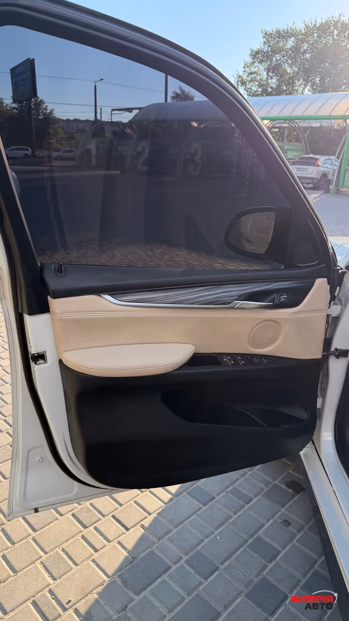BMW X5 - фото 11