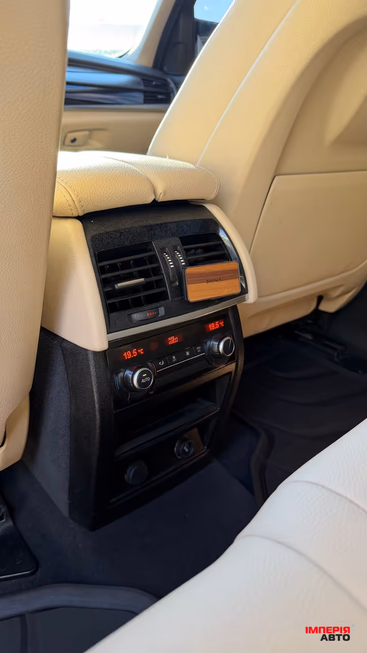 BMW X5 - фото 19