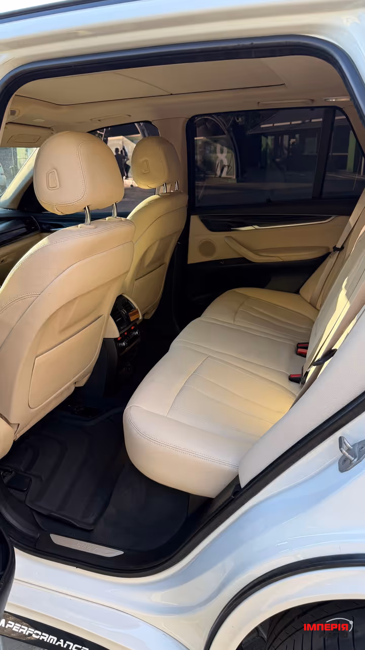BMW X5 - фото 17