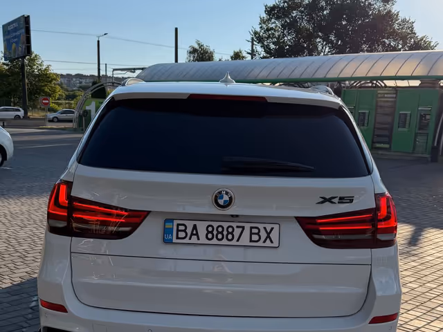 BMW X5 - фото 5
