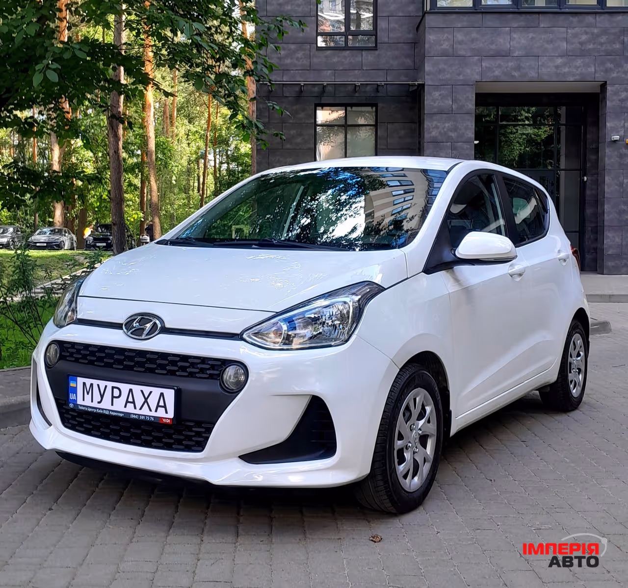 Hyundai i10 - фото 1