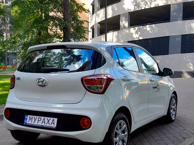 Hyundai i10 - фото 4