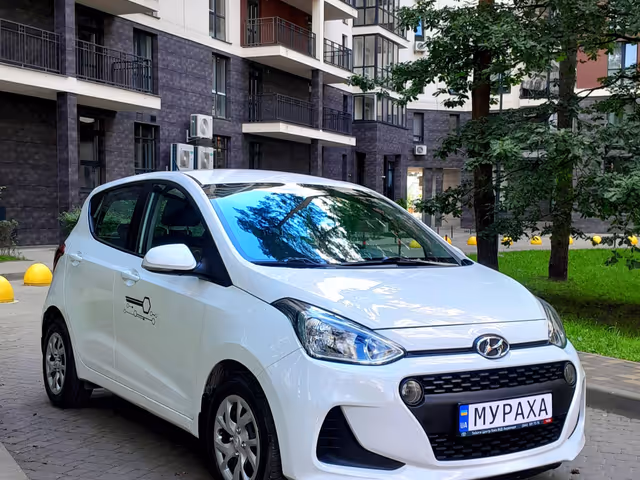 Hyundai i10 - фото 2