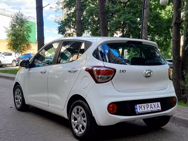 Hyundai i10 - фото 5